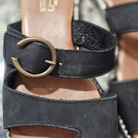 Coach And Four Tucano Sandal - Picture 6 of 11